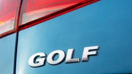 Volkswagen Golf VII 2.0 TDI BlueMotion Technology - lewy tylny reflektor - wyłączony