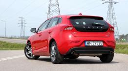 Volvo V40 T3 Momentum - zmiana warty