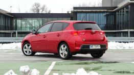Toyota Auris 2.0 D-4D - nowy, stary znajomy