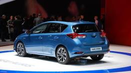 Toyota Auris - subtelny lifting na genewskie salony
