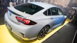 Opel Insignia GSi wjeżdża do Polski. Znamy ceny