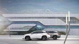 Siedmiomiejscowy SUV Lexusa wyceniony