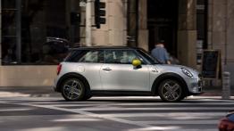 MINI Cooper SE – pierwszy w pełni elektryczny