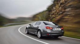 Lexus GS 300h - producent zdradza ciekawe szczegóły