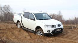 Mitsubishi L200 Storm - sprzęt użytkowo-rekreacyjny