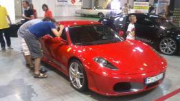 Upał, auta i dziewczyny