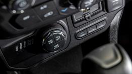 Pierwszy hybrydowy Jeep plug-in wjeżdża do Europy