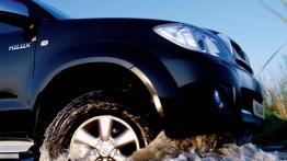 Toyota Hilux Półtorej kabiny - prawy bok