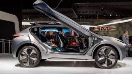 Kolejny chiński koncept "pręży muskuły"