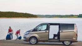 Flagowy van Forda odświeżony