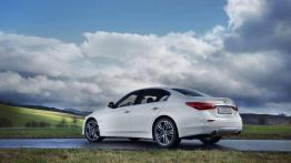 Infiniti Q50 dostanie nowy silnik benzynowy