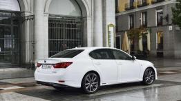 Lexus GS 300h - producent zdradza ciekawe szczegóły