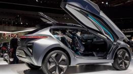 Kolejny chiński koncept "pręży muskuły"