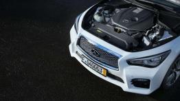 Infiniti Q50 dostanie nowy silnik benzynowy