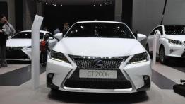 Lexus CT 200h - odświeżony i poprawiony