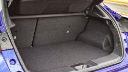 NISSAN JUKE – OD DZIWAKA DO BESTSELLERA. HISTORIA, WADY I ZALETY PO 15 LATACH OD PREMIERY!