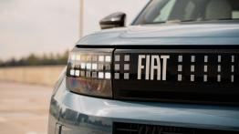 Fiat Grande Panda Hybrid La Prima urzeka prostotą i zaskakuje przestrzenią. Włosi wrócili do formy