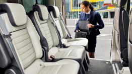 Flagowy van Forda odświeżony