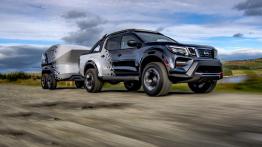 Nissan Navara Dark Sky - widok z przodu