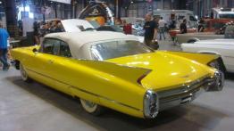 Upał, auta i dziewczyny