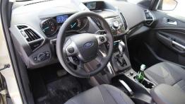 Ford Kuga II - SUV gruntownie udoskonalony