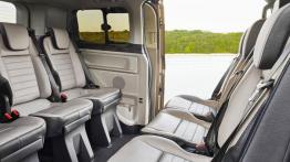 Flagowy van Forda odświeżony