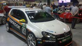 Upał, auta i dziewczyny