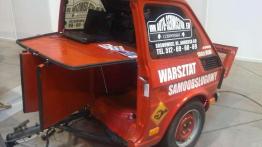 Upał, auta i dziewczyny