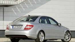 Mercedes Klasa C BlueEFFICIENCY - widok z tyłu