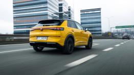 Volkswagen T-Roc 2026 R-Line 1.5 eTSI żółty