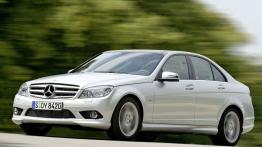 Mercedes Klasa C BlueEFFICIENCY - widok z przodu