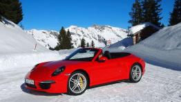 Porsche 911 Carrera 4. Sportowiec, któremu śnieg niestraszny