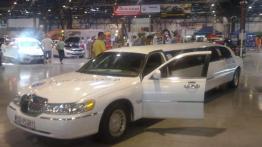 Upał, auta i dziewczyny