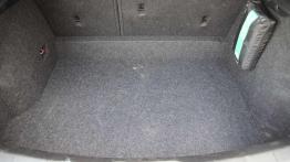 Volvo V40 T3 Momentum - zmiana warty