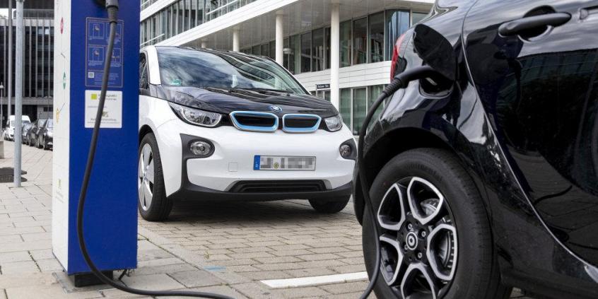 Te rozwiązania mogą pomóc wydłużyć żywotność akumulatorów do aut elektrycznych