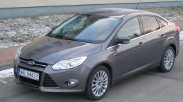 Ford Focus III Sedan 1.6 EcoBoost 182KM - galeria redakcyjna - widok z przodu