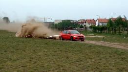 Mitsubishi Lancer Evo IX - widok z przodu