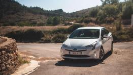 Toyota Prius IV - galeria redakcyjna - widok z przodu