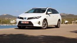 Toyota Auris II Touring Sports - galeria redakcyjna - widok z przodu
