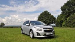 Chevrolet Cruze SW - galeria redakcyjna - widok z przodu