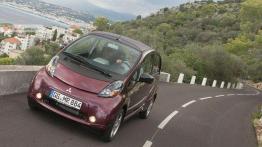 Mitsubishi i-MiEV - elektryzujący typ