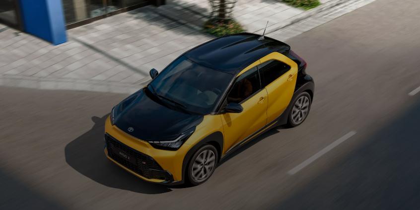 Nowa Toyota Aygo X Hybrid spala tylko 2,7 l/100 km. Cena startuje od 90 tys. zł