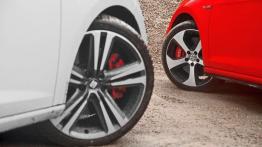 Volkswagen Golf GTI Performance vs. Seat Leon SC Cupra 280 - dwaj przyjaciele z ...