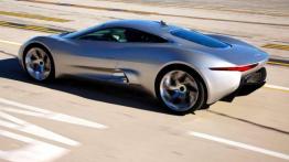 Elektryczny Jaguar na gaz