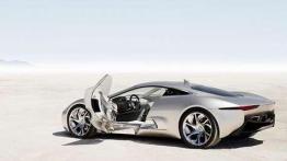 Elektryczny Jaguar na gaz