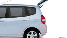 Honda Jazz - tył - bagażnik otwarty