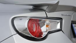 Subaru BRZ - lewy tylny reflektor - wyłączony