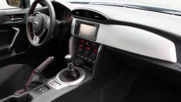 Subaru BRZ - pełny panel przedni