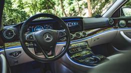 Mercedes E220d - nowoczesny konserwatyzm