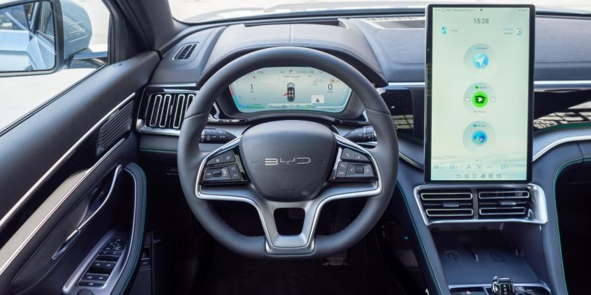 BYD kończy z obracanami ekranami. Powód jest prozaiczny